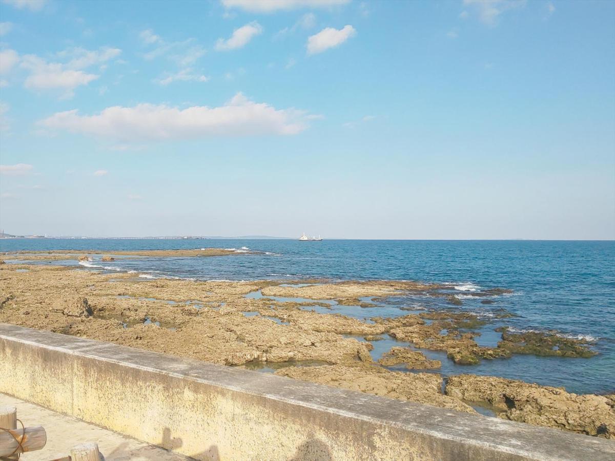 Yonabaru Hotel Sunrize Ocean Exterior photo